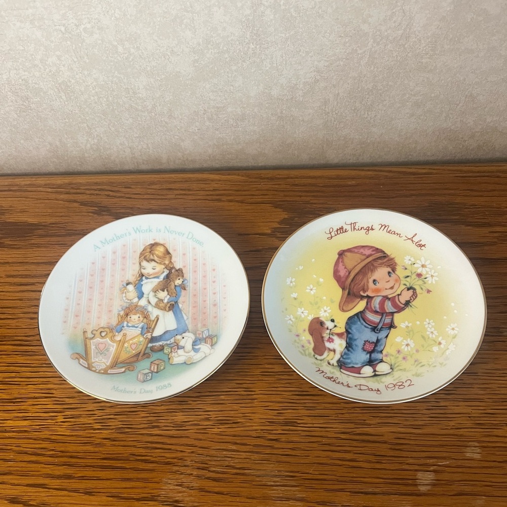 Avon “Little Things Means A lot” and “A Mother’s Work Is Never Done” Plates